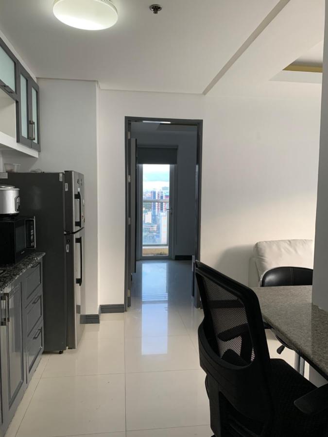 1 Bedroom With Balcony, Fully Furnished Overlooking Manila Bay At Birch Tower, Malate, Манила Екстериор снимка